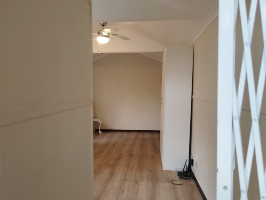 To Let 1 Bedroom Property for Rent in Kommetjie Western Cape
